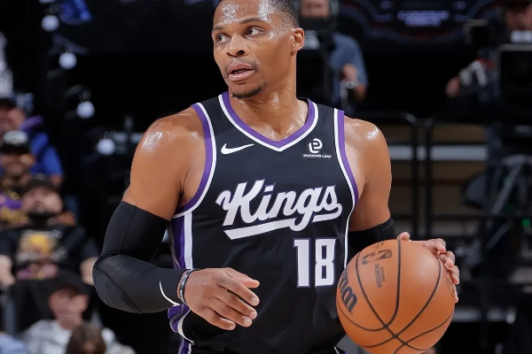 场均 20+9+5 仅赚 360 万！约基奇谈威少处境：NBA 从不是讲感情的生意